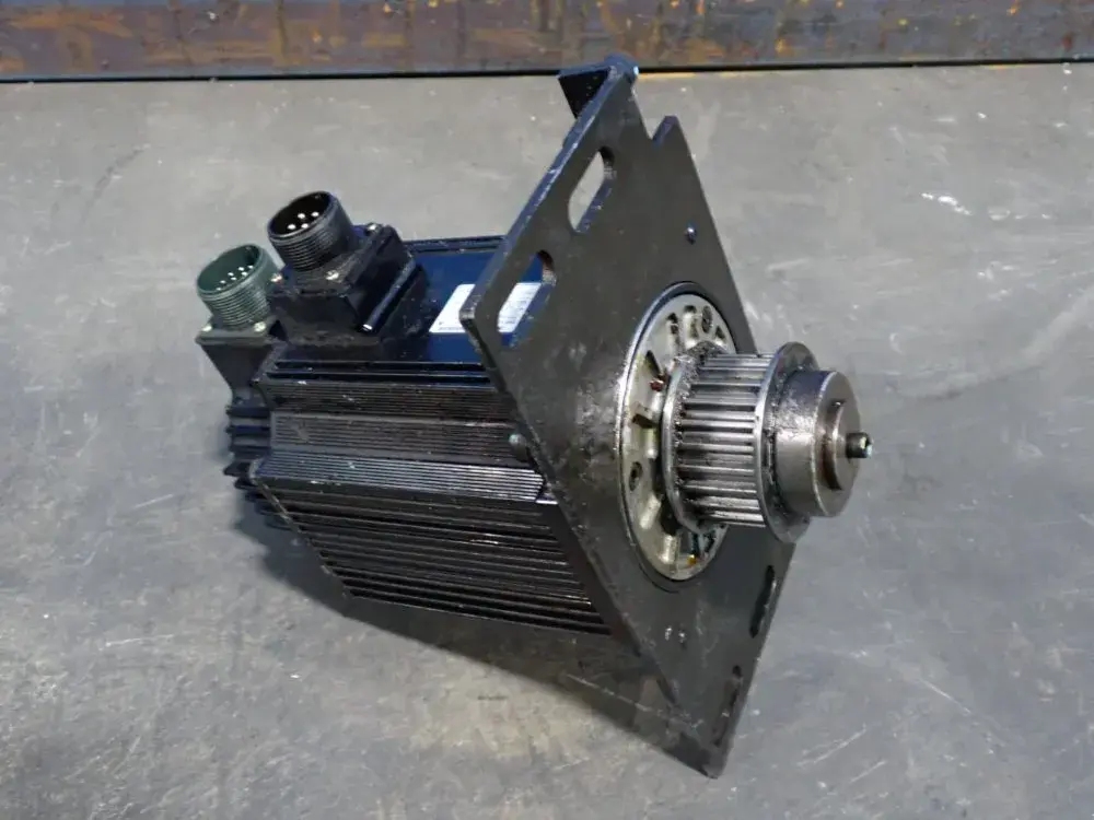 Used 2005 YASKAWA ELECTRIC SGMG09AABB Servo Motors | HGR 24 #730923