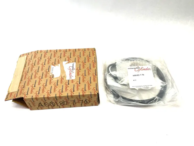 New | in-Stock Milwaukee Cylinder Repair Kit, Rebuild Kit Parts (Hydraulics and Pneumatics) Michigan US | Maverick Industrial Sales #1402159