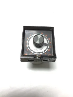 Eagle Signal CYCL-FLEX Analog Reset Timer