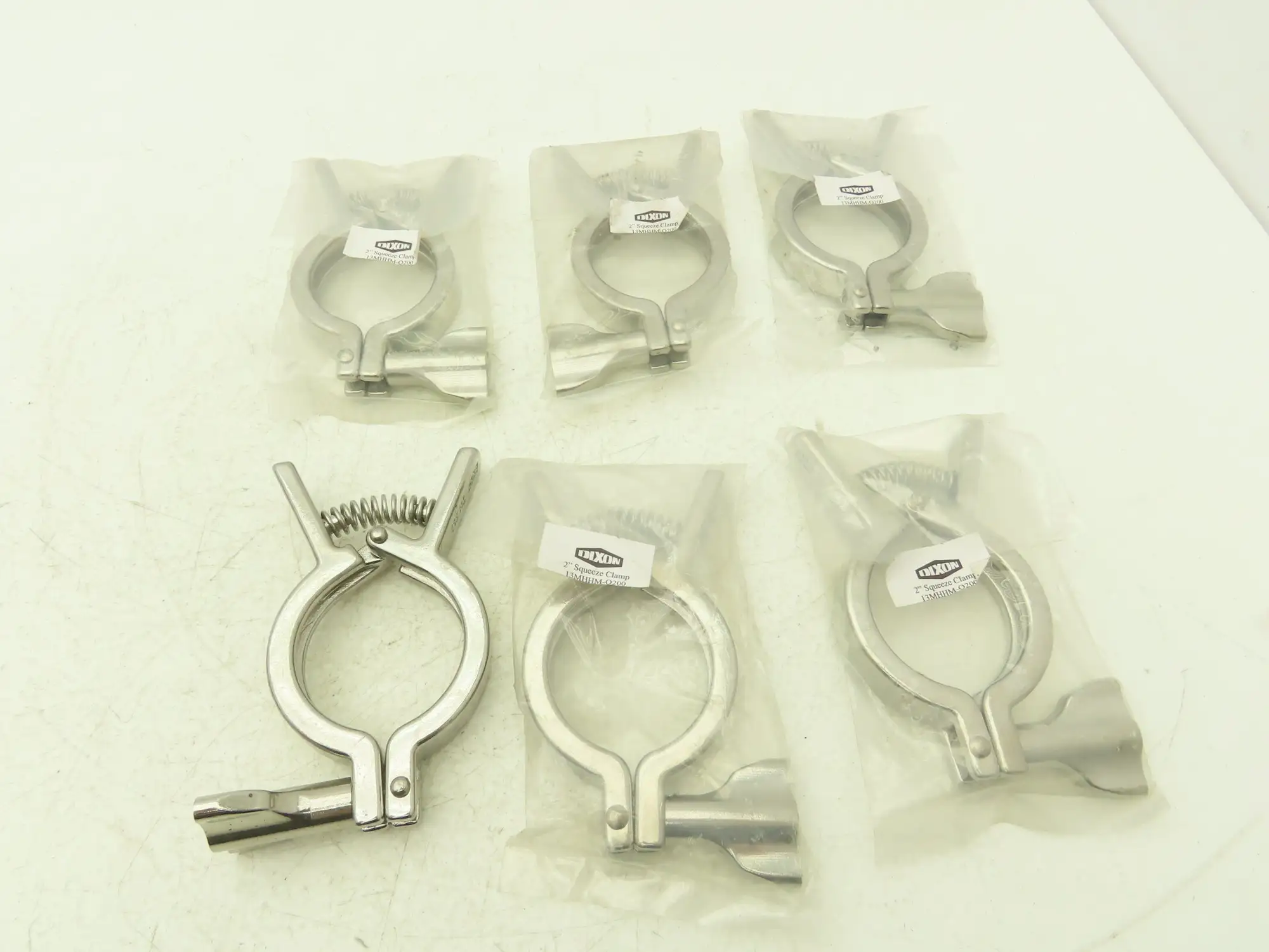 Dixson 13MHHMQ-200 Sanitary Squeeze Clamp 2" Pipe For 2.6" Flange Lot of 6
