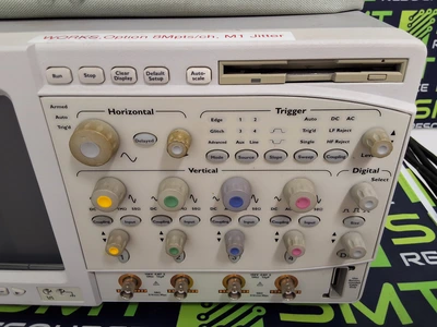 AGILENT INFINIIUM 54831D MSO OSCILLOSCOPE 600 MHz 4 GSa/s MEGA ZOOM