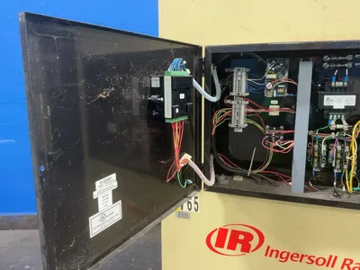 USED INGERSOLL RAND D2720INA400