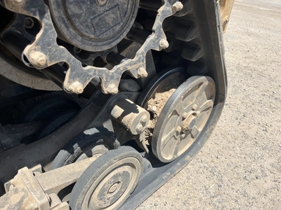 USED 2015 CAT 277D