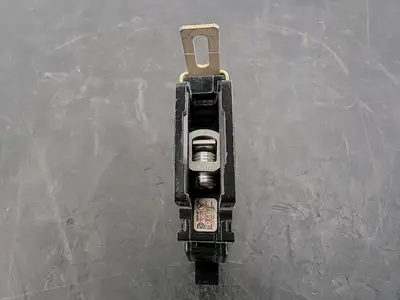 USED SQUARE D QOU110