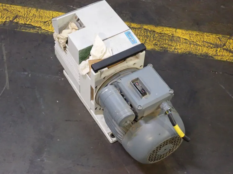 Used TRIVAC S258 Pumps Ohio US | HGR 24 #938157