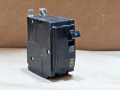 Used SQUARE D QOB215 Switchgears British Columbia CA | Lenmark #1438630