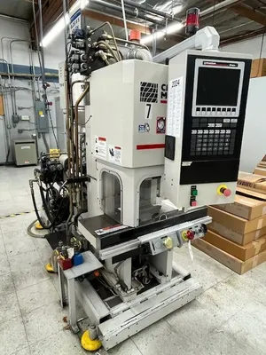 2005 CINCINNATI V30 Injection Molding Horizontal/Vertical | Machinery Network (1)