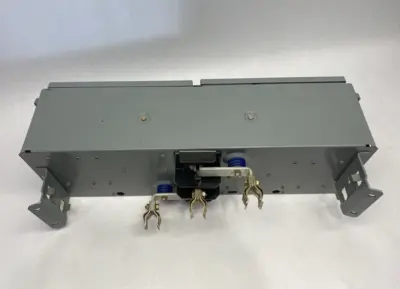 USED SQUARE D SER. E1 FUSIBLE TWIN SWITCH PANELBOARD DISCONNECTOR UNIT 100A