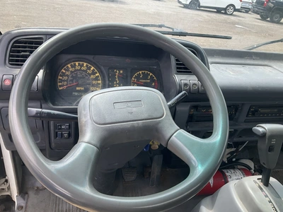 USED 2006 GMC W4500