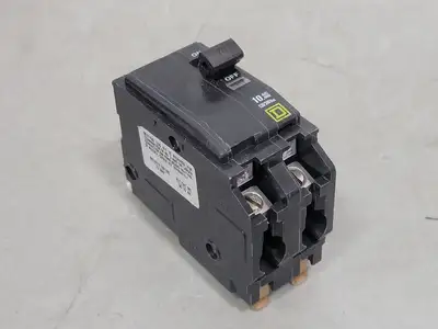 NEW SQUARE D QOB270