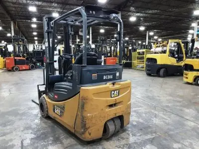 USED 2019 CATERPILLAR 2ET4000