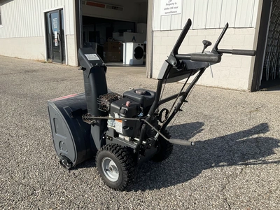 Used BRIGGS & STRATTON 1024 Snow Blowers Michigan US | Miedema Asset Management Group #1761453
