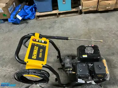 DeWalt 3600 PSI 2.5 GPM Model DXPW61299 Pressure Washer