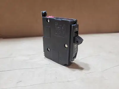 15 Amp, 1 Pole, 120/240 Volt Circuit Breaker Type QO