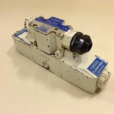USED VICKERS DG4V32CMP7H750