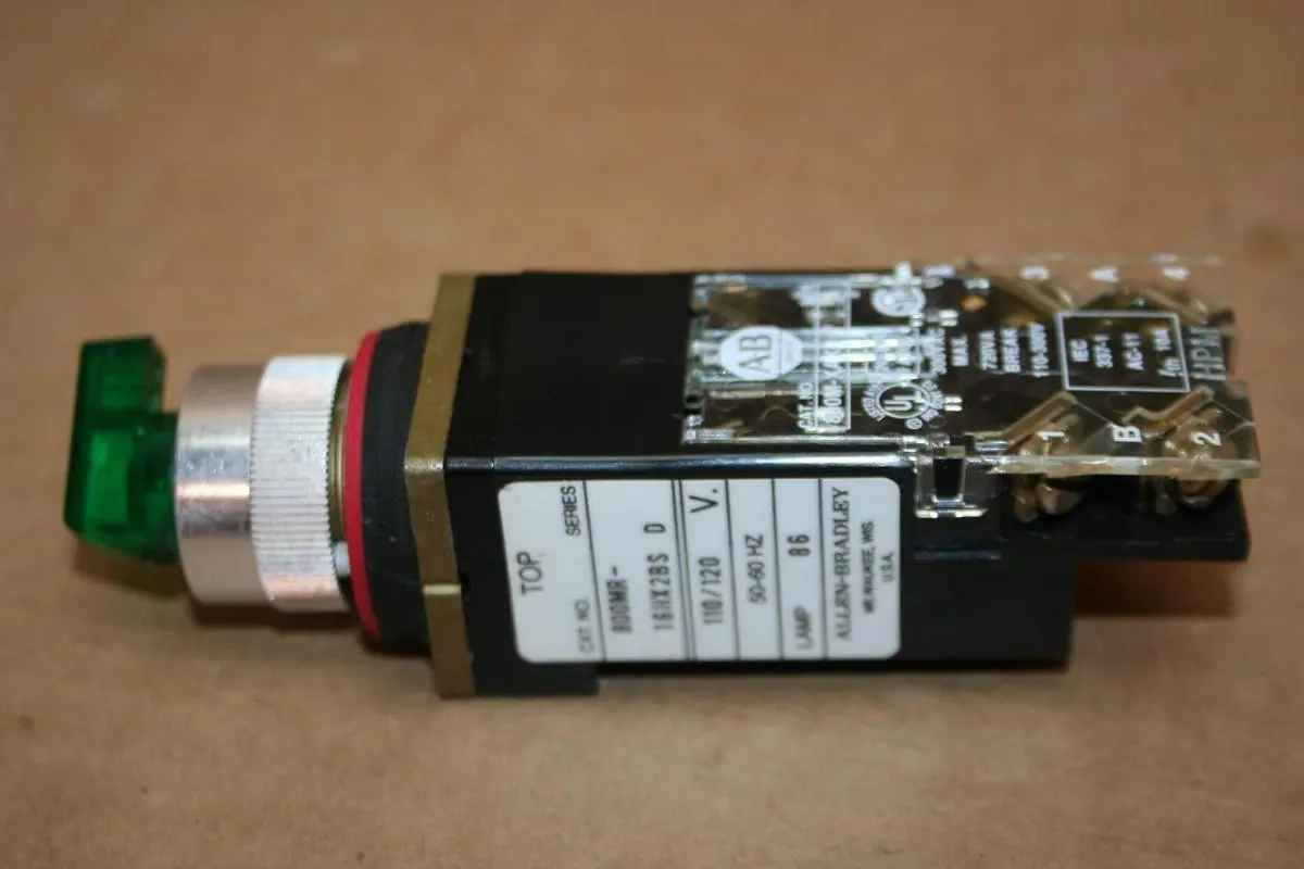 USED ALLEN BRADLEY 800MR-16HX2BS GREEN
