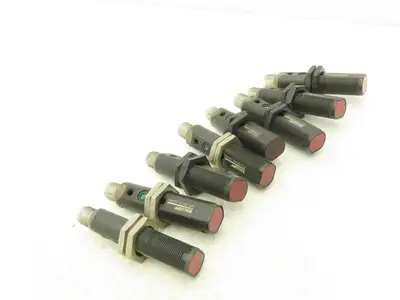 Balluff BOS18KF-PA-1QD-S4-C Retroreflective Photoelectric Sensor 0-4.5m Lot of 8