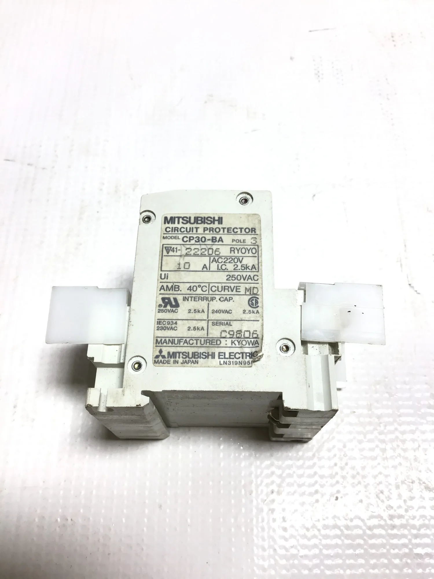 Mitsubishi Electric CP30-BA Circuit Protector 250VAC 10A 2.5kA Pole 3