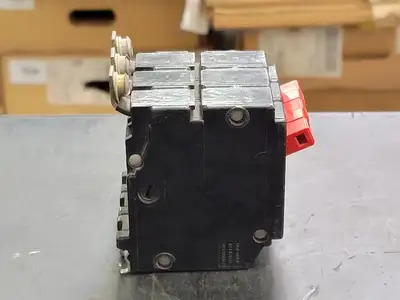 USED CUTLER-HAMMER CHB320