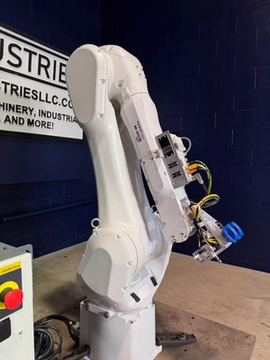 Used 2022 FANUC M20iB/25C Robots Michigan US | K.B. Industries LLC #1131693
