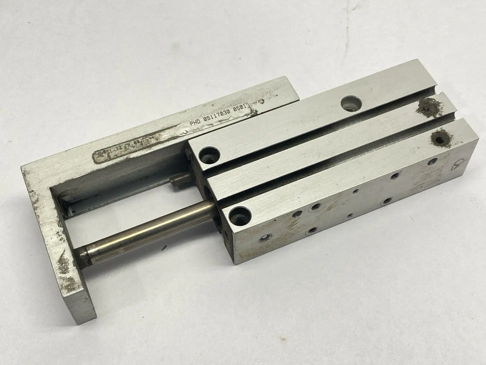 SHP1 12 X 40-M | PHD  Pneumatic Slide Table 12mm Bore 40mm Stroke 05117030 0501 - Used