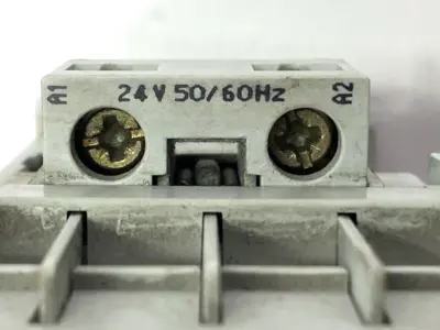 USED SPRECHER+SCHUH IEC CONTACTOR 3-POLE 12A 24V