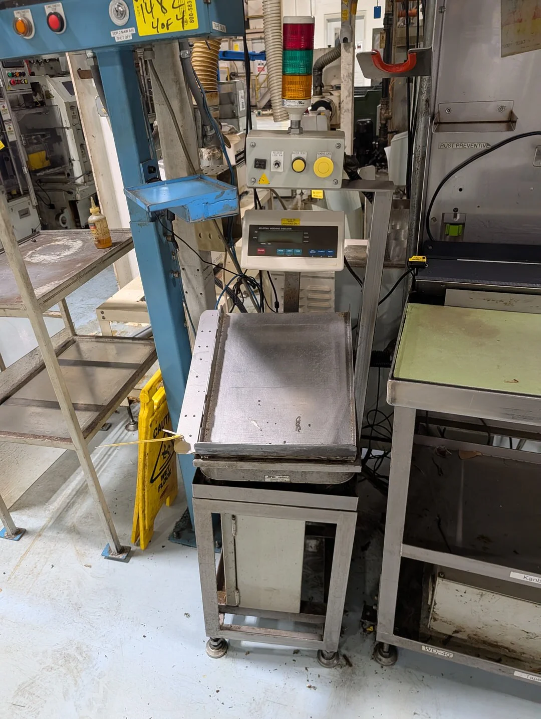 AD-4326A Scale W/ Stand