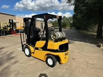 USED 2015 YALE GLP050VX