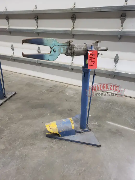 Used CHICAGO _UNKNOWN_ Riveters Michigan US | Vander Ziel Machinery Sales #482800