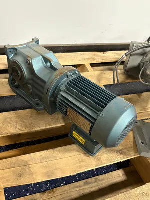 SEW-EURODRIVE DFT80K4 Gearmotors | ESS Industrial Equipment Sales (4)