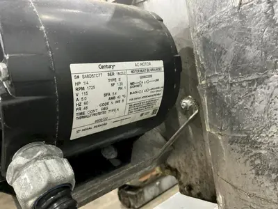 EQUIPMENT MANUFACTURING CORPORATION (EMC) WATER HEATER: YOBRO #24946
