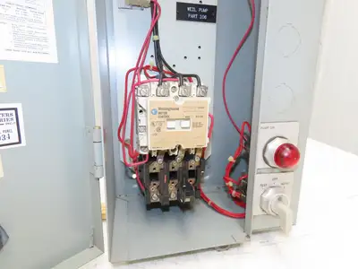 Westinghouse A204S0BAW7 Combination Starter Fusible 600V 3PH 5HP 240V Coil