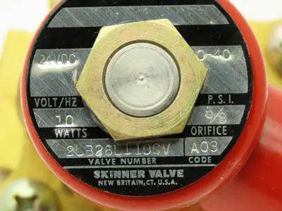 Lancer 2LB26L110 2-Way Skinner Solenoid Valve 3/8" NTP N.C. 0-40psi MISSING COIL