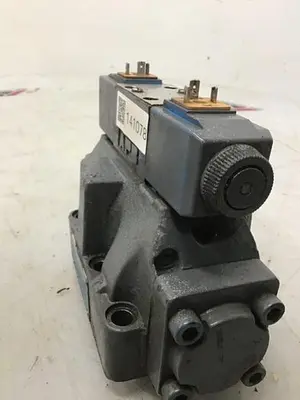 USED VICKERS DG4V-3-6C-M-U-HL7-60-B13