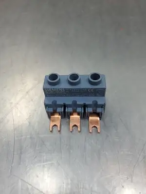 USED Siemens 3RV2925-5AB BUSBAR 3-Pole Terminal Connector