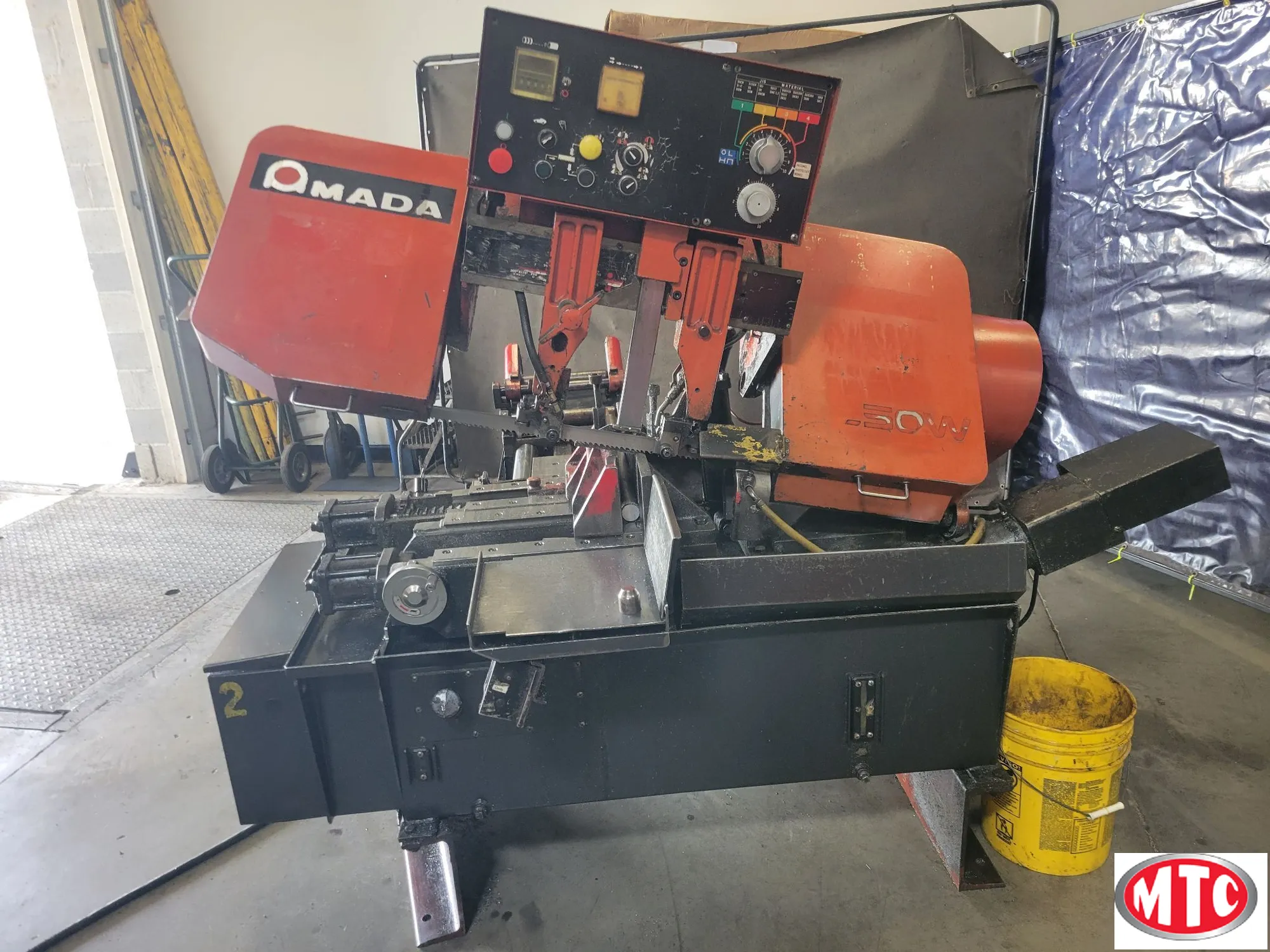 Used 1996 AMADA HA-250 W | Horizontal Band Saws (Automatic)