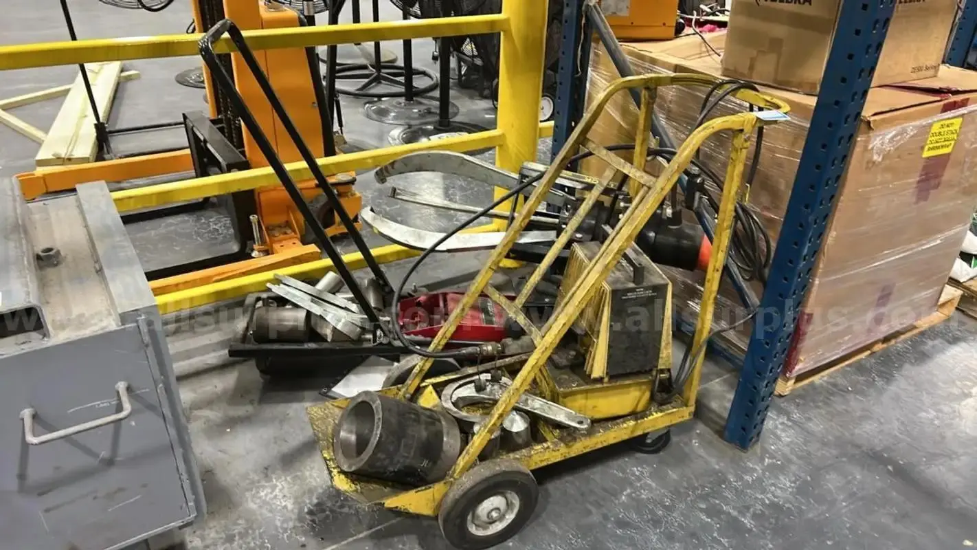 15 TON POSI-LOCK MODEL #PH110 PORTABLE HYDRAULIC GEAR & WHEEL PULLER WITH ENERPAC POWER UNIT: YOBRO #25094