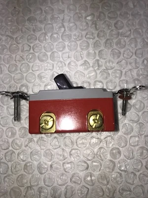 NEW HUBBELL HBL1222