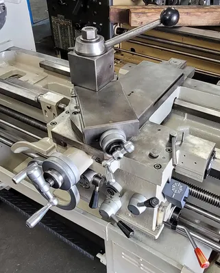 Used VICTOR 2080G Gap Lathes Kentucky US | Machinery Central #782061