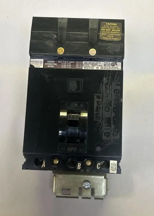 Used SQUARE D FA36030 Circuit Breakers | Surplus Asset Holdings #1190181