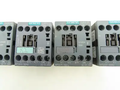 Siemens 3RT2015-1KB42 Power Contactor 24V Coil 400VAC 7A 3PH Lot Of 7