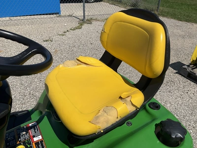 Used JOHN DEERE X300 Mowers Michigan US | Miedema Asset Management Group #1337425