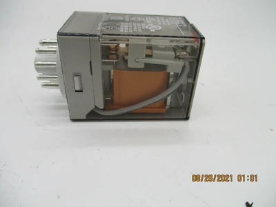 Allen Bradley 700-HA33A1 SER D New, open box General Purpose Relay
