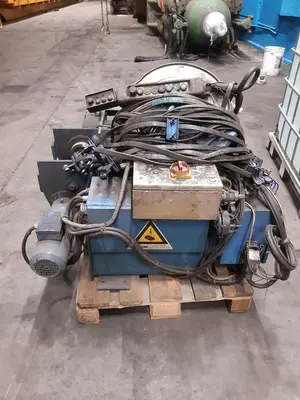 USED ADC 3,2 TON HOIST