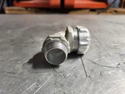 NEW THOMAS & BETTS 5253AL