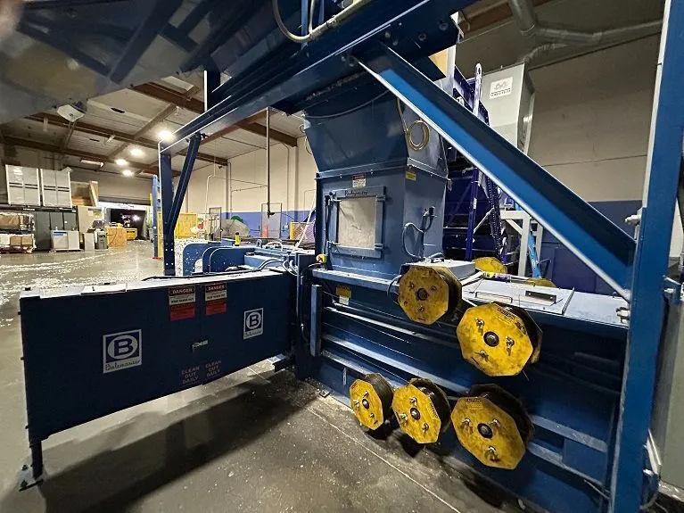 USED 2009 BALEMASTER 4030G-8