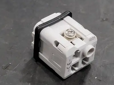 NEW PHOENIX CONTACT HC-A03-I-UT-M