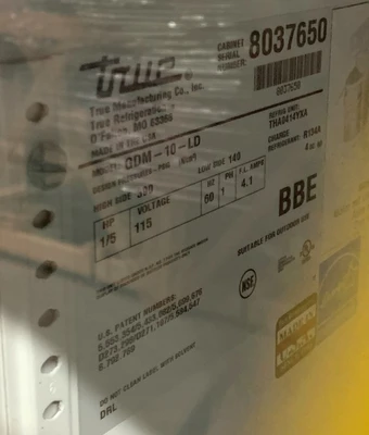 72-0208 True GMD-10-LD Swing Door Self Contained Cooler Refrigerator