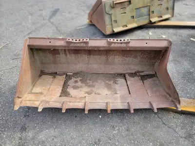 60" Quick Attachment Skid Steer Bucket