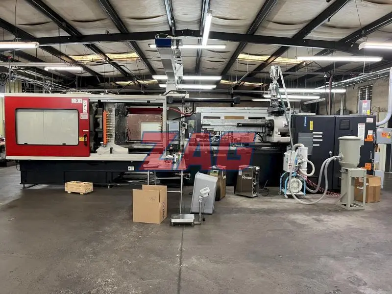 USED 2004 CINCINNATI MILACRON MM 725 105